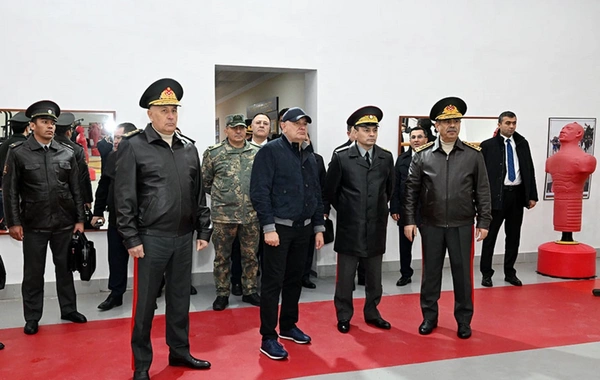 Закир Гасанов и военная делегация Узбекистана посетили воинскую часть коммандос