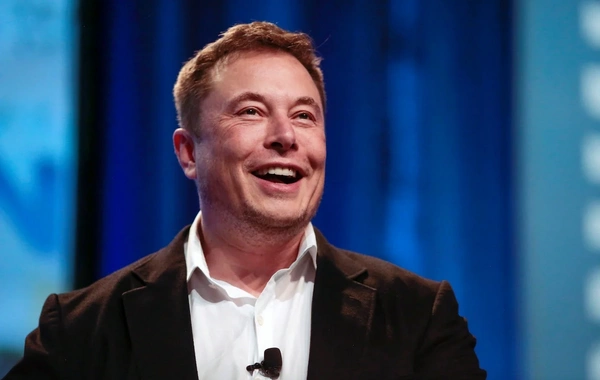 Elon Musk became the first person in history with a fortune of 700 billion dollars