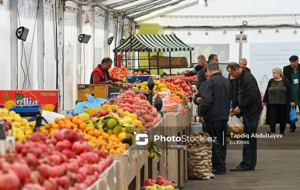 Kənd Təsərrüfatı Nazirliyinin təşkil etdiyi "Mövsüm yarmarkası"ndan REPORTAJ