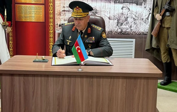 Kərim Vəliyev belaruslu həmkarı ilə regional təhlükəsizliyi müzakirə edib