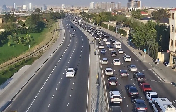 Bakıda 12 istiqamətdə tıxac var
