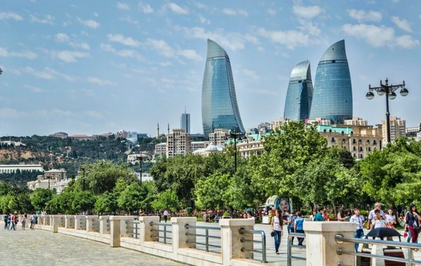 Bakıda 32 dərəcə isti var - FAKTİKİ HAVA