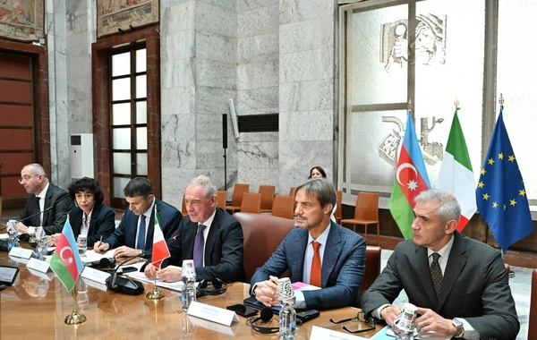 SOCAR-la İtaliyanın "Eni" şirkəti arasında əməkdaşlığın inkişafı müzakirə edilib