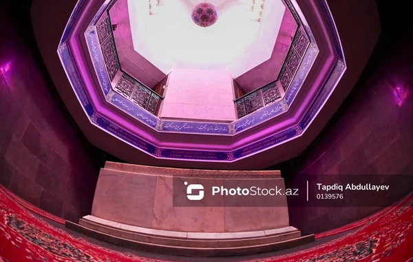 Zamanın sınağından çıxan ziyarətgah: Nizami türbəsinin hekayəsi - FOTOREPORTAJ