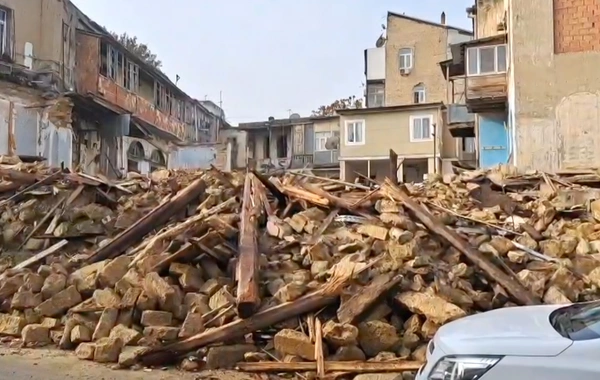 "Sovetski söküntüsü" ilə bağlı problem - Sakinlərin binadan çıxmasında çətinlik yaranıb