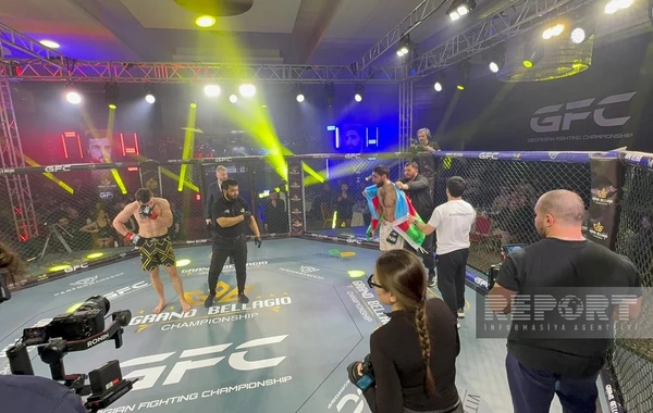 Beynəlxalq döyüş gecəsində azərbaycanlı idmançılar uğurla çıxış edir