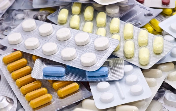 Dörd dərmanın qiyməti aşağı salınıb, 46-sının qiymətinin yuxarı həddində dəyişiklik edilib