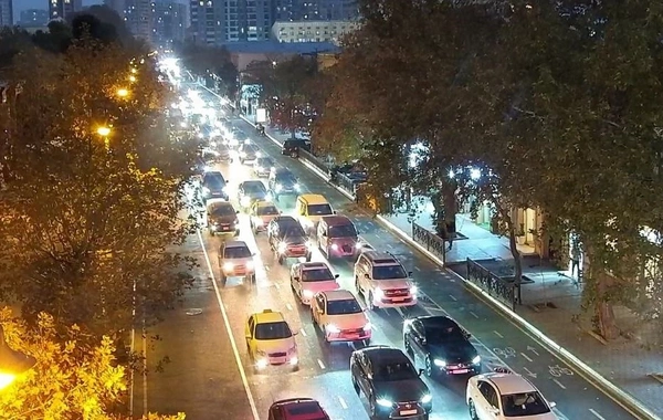 Paytaxtda sıxlıq olan küçələrin SİYAHISI