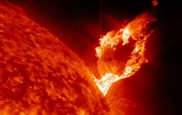На Солнце 16 марта произошла сильная вспышка