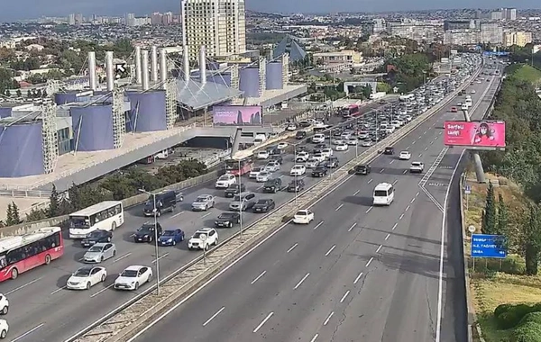 Bakının bəzi yollarında tıxac var