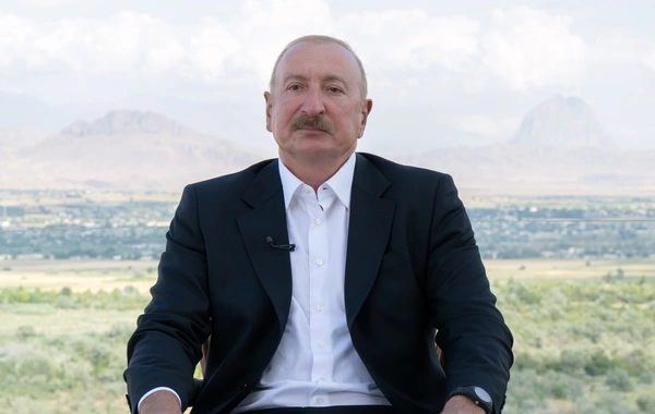 Prezident İlham Əliyev Naxçıvanda Azərbaycan Televiziyasına müsahibə verib