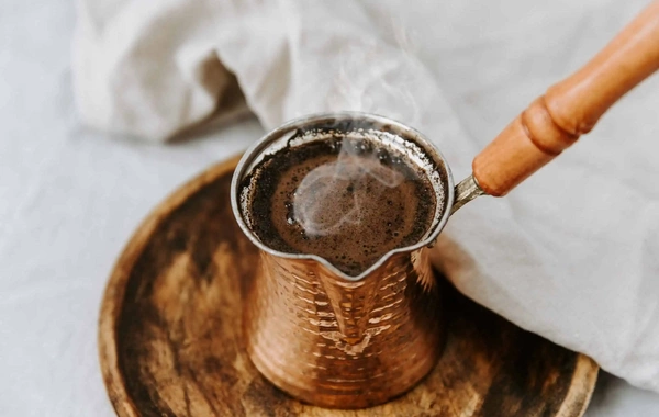 Привычный напиток может снижать воспаление в организме, выяснили ученые