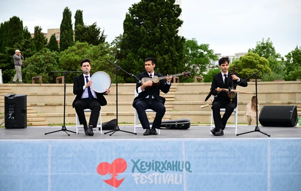 Leyla Əliyeva və Alona Əliyeva Xeyirxahlıq Festivalında iştirak ediblər