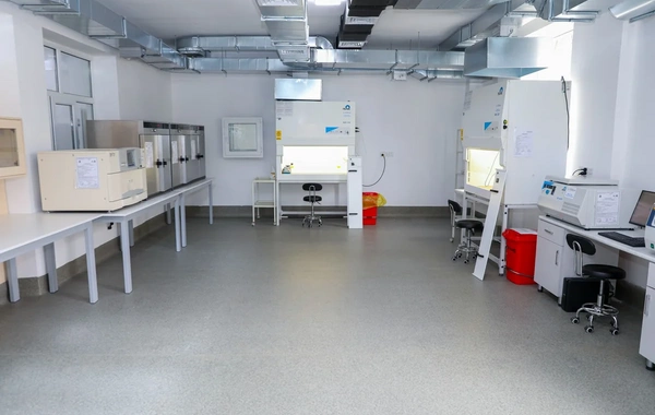 1 saylı İxtisaslaşdırılmış Poliklinikanın Laboratoriya şöbəsinin açılışı olub