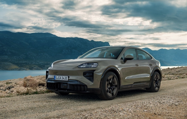 Porsche SUV model sırasını genişləndirir