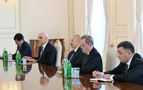 Prezident İlham Əliyev Çin Kommunist Partiyası Mərkəzi Komitəsinin Siyasi Bürosunun üzvünü qəbul edib