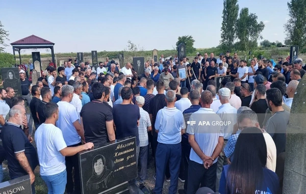Odessa yaxınlığında vurulan gəminin kapitanı dəfn edildi