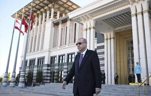 Livan Prezidenti Türkiyəyə rəsmi səfər edib