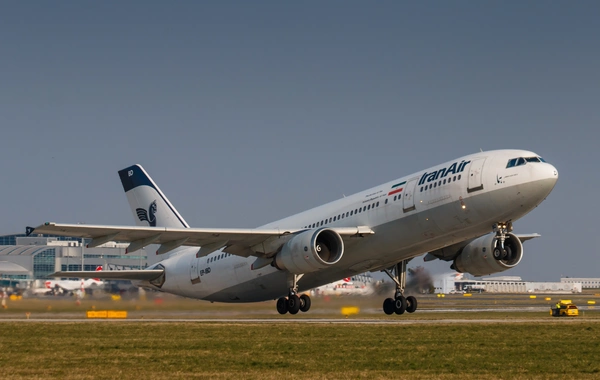 İran hava məkanını qismən açdı