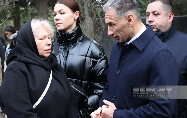 AZAL təyyarəsinin qəzaya uğramasının ildönümü ilə bağlı İkinci Fəxri xiyabanda məzarlar ziyarət edilib