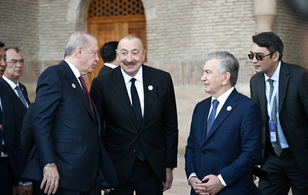 Prezident İlham Əliyev və TDT-nin qeyri-rəsmi Zirvə görüşünün digər iştirakçıları Türküstanda bir sıra mədəni məkanlarla tanış olublar