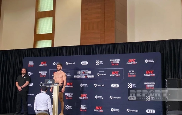 UFC-nin Bakıda təşkil olunacaq turnirindən əvvəl idmançıların çəkiölçmə mərasimi keçirilib