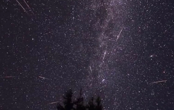 Как, когда и где наблюдать метеорный поток Лириды в Баку?