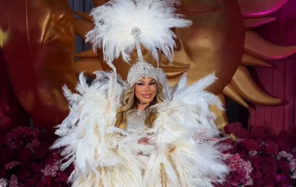 Aygün Kazımovanın 55-ci ad günündən görüntülər