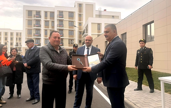 Переселившимся в Агдам семьям вручены ключи от квартир
