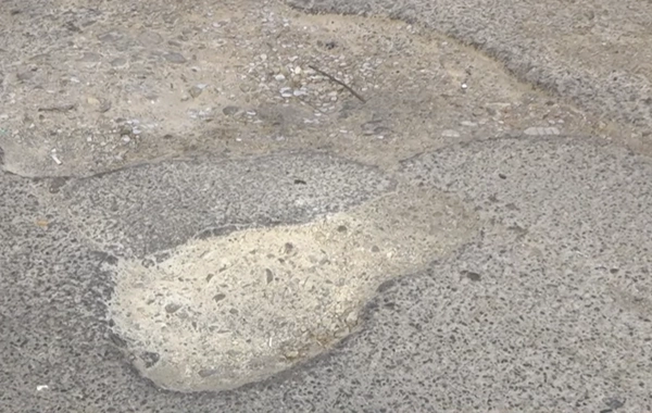 Su xətti çəkdilər, yolu bərbad hala salıb getdilər - Binəqədi sakinlərindən ŞİKAYƏT