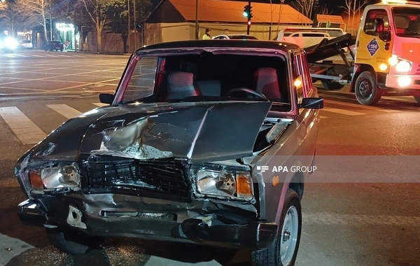 Gəncədə iki avtomobil toqquşub, 4 nəfər xəsarət alıb