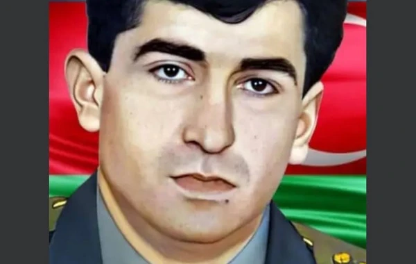 Şəhid abidəsinə qarşı tərbiyəsizlik edən saxlanıldı - YENİLƏNİB