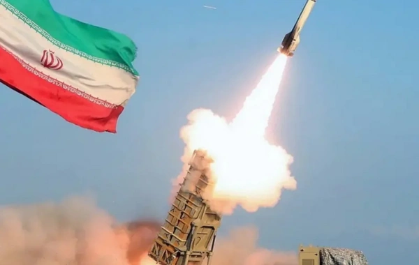 İran Sadiq 4 əməliyyatı çərçivəsində ABŞ-nin regiondakı bazalarına hücum edib