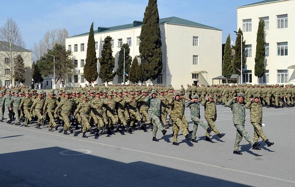 Hərbi vəzifəlilərin təlim toplanışı başa çatıb