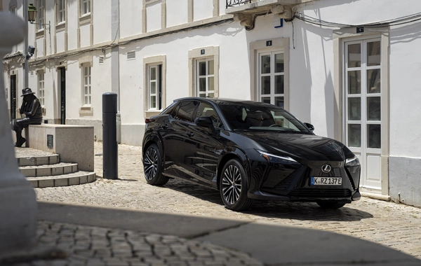 "Lexus RZ" - Elektrikli lüksün yeni erası