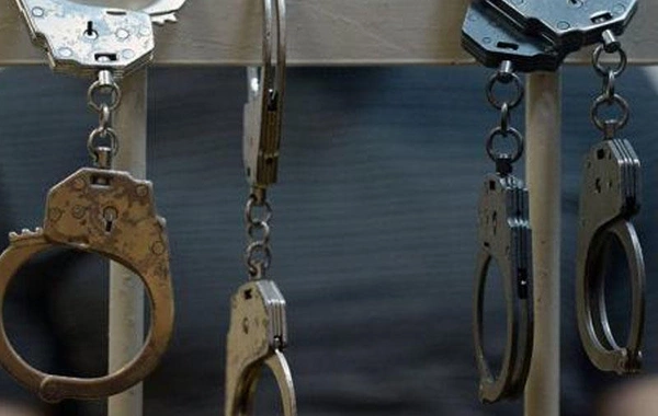 Bacısını namus üstündə dəmir profillə öldürən qardaş HƏBS EDİLDİ