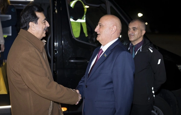 Pakistan Senatının sədri Azərbaycana gəlib