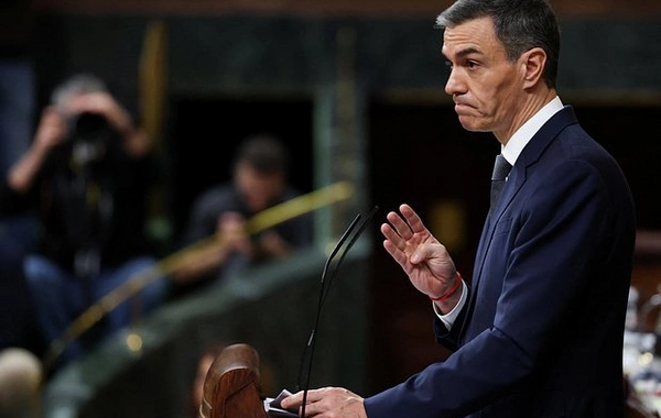 İspaniyanın baş naziri Trampın təhdidlərinə iki sözlə cavab verdi