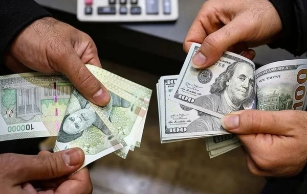 İranda dolların məzənnəsi yeni tarixi rekord qırdı