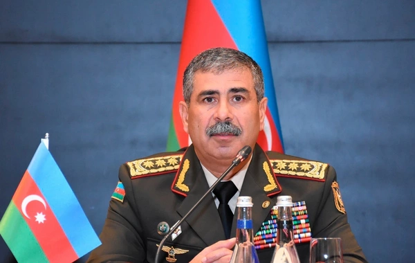Министр обороны Азербайджана выразил соболезнования Турции