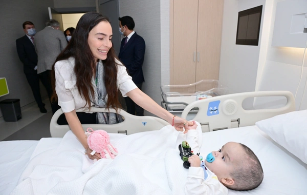 Leyla Əliyeva Liv Bona Dea Hospitalında Sümük iliyi nəqli mərkəzinin açılışında iştirak edib