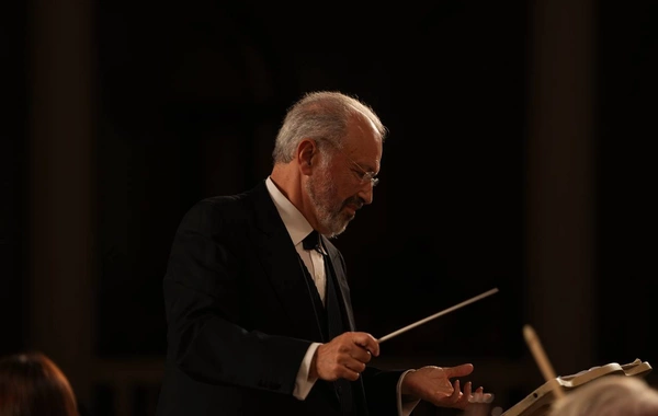 Dmitri Sitkovetski Bakıda atasının xatirəsinə həsr olunmuş konsert proqramı ilə çıxış etdi