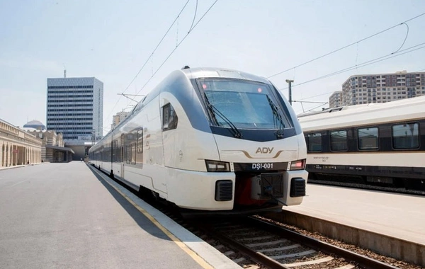 Gəncə-Qəbələ-Gəncə qatarı istifadəyə verilir