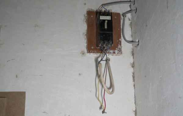 FHN mebel sexinin fəaliyyətini dayandırıb