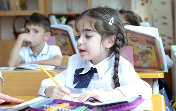 Tədrisi digər dillərdə aparılan bölmələrdə 1-ci sinfə qəbul üzrə müsahibəyə qeydiyyat başlayıb