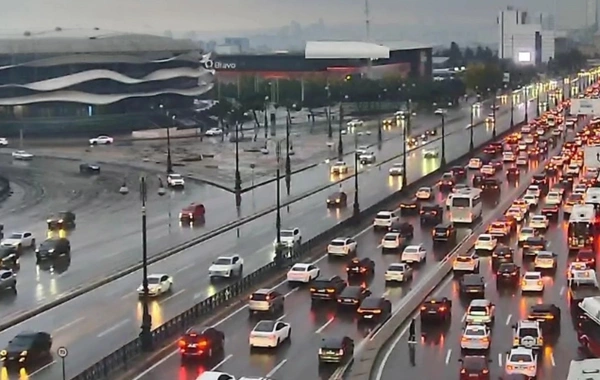 Bakıda bu yollarda sıxlıq var - SİYAHI