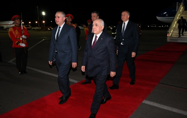 Baş nazir Əli Əsədov Gürcüstanda işgüzar səfərdədir