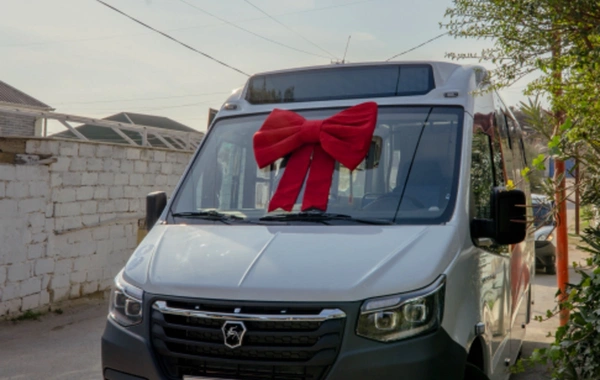 Leyla Əliyeva, Arzu Əliyeva və Alyona Əliyeva "Təmiz Dünya" sığınacağındakı uşaqların bayram sevincinə şərik olublar