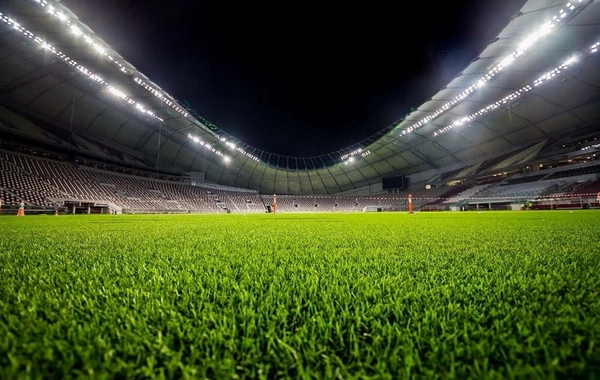 В Азербайджане болельщики выбежали на поле и избили футболистов