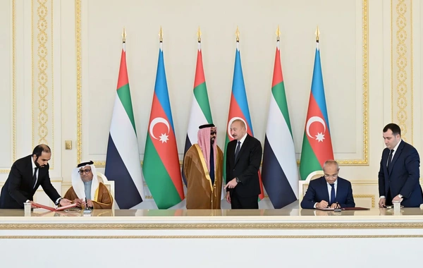 İlham Əliyev Birləşmiş Ərəb Əmirliklərinin milli təhlükəsizlik müşavirini qəbul edib